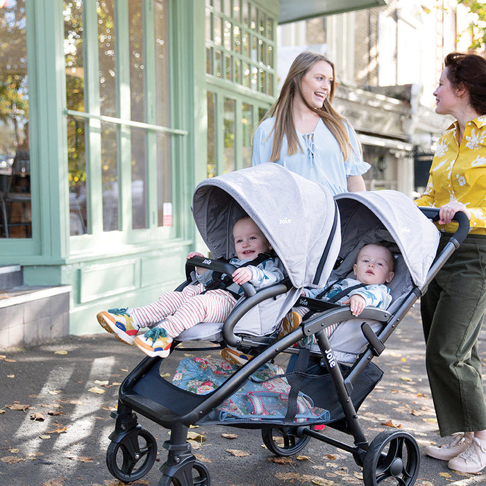 Coche doble: para mellizos o dos niños, cómo elegir