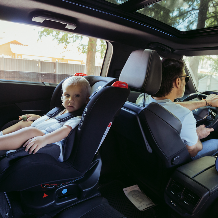 Silla de auto giratoria 360°: ventajas y comodidad