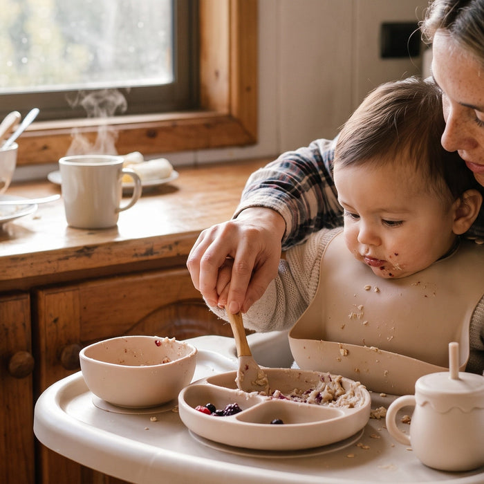 Set de alimentación para bebé: qué incluye y cómo introducir los utensilios