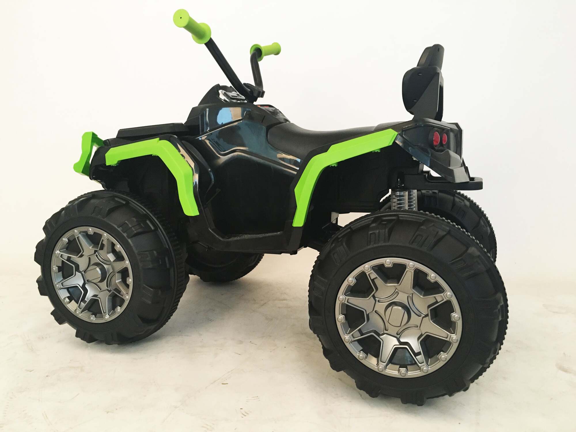 Cuatrimoto OutLander Verde