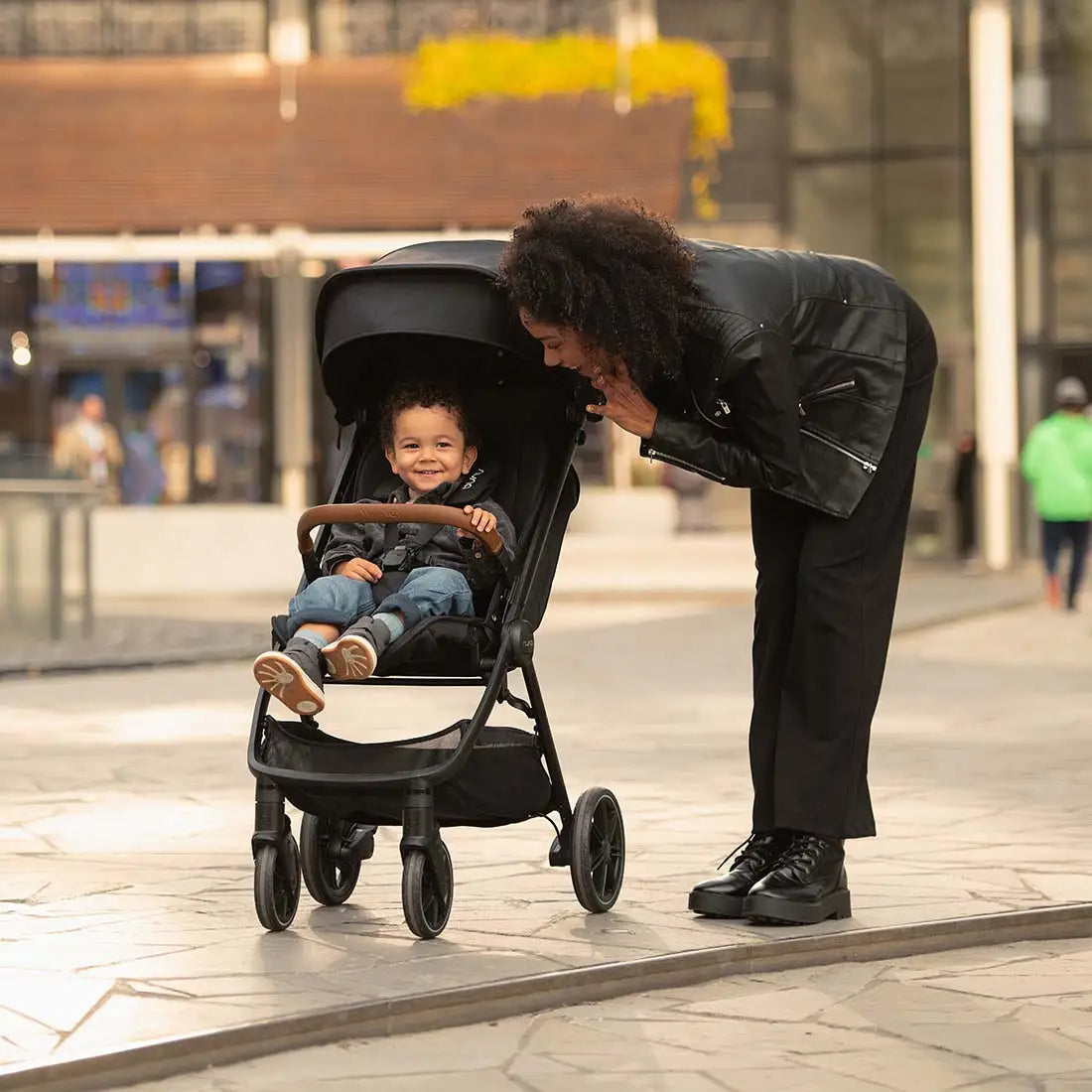 Coche Paseo TRVL LX Caviar Nuna