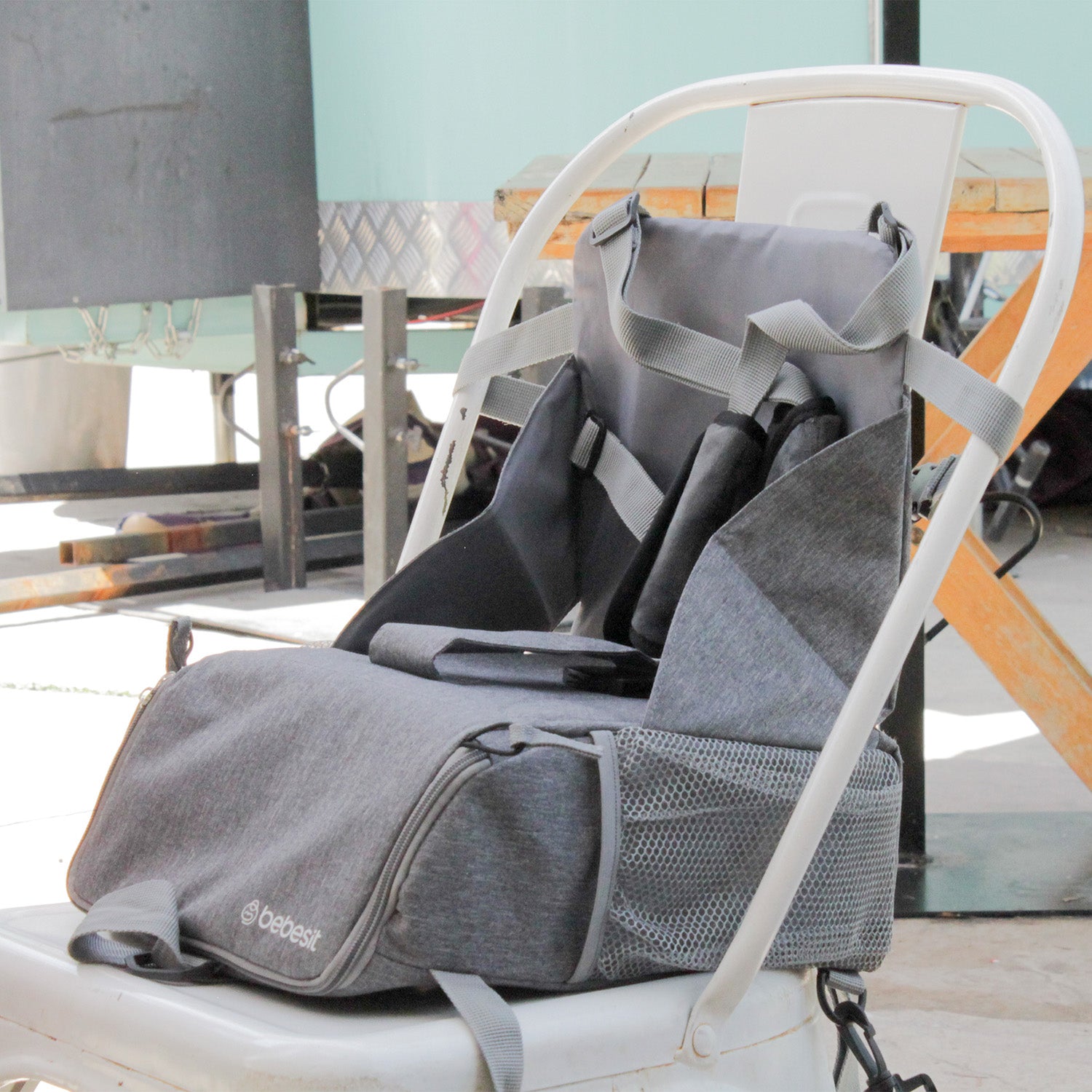 Mochila Silla de Comer Portatil Camping Gris Bebesit