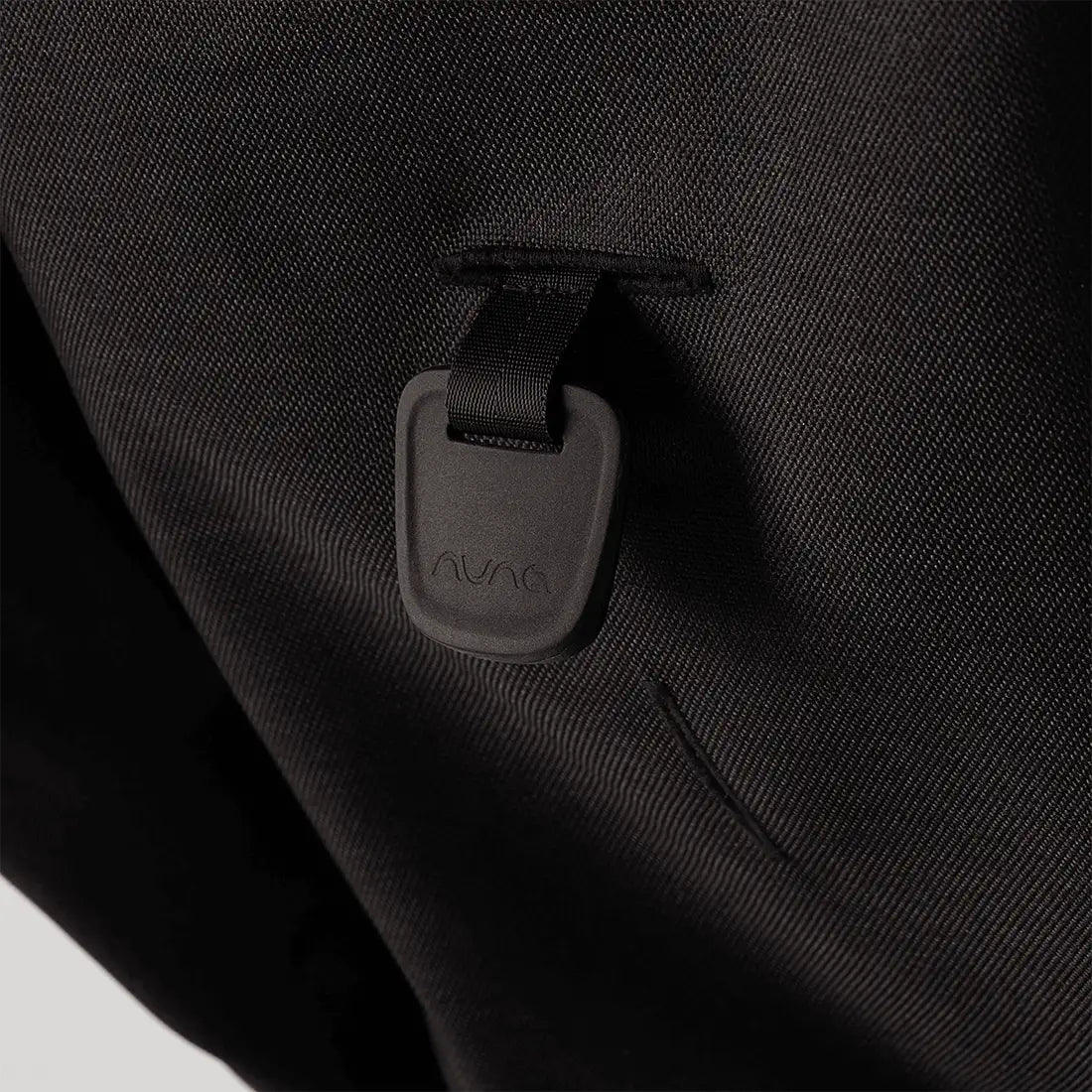 Coche Paseo TRVL LX Caviar Nuna