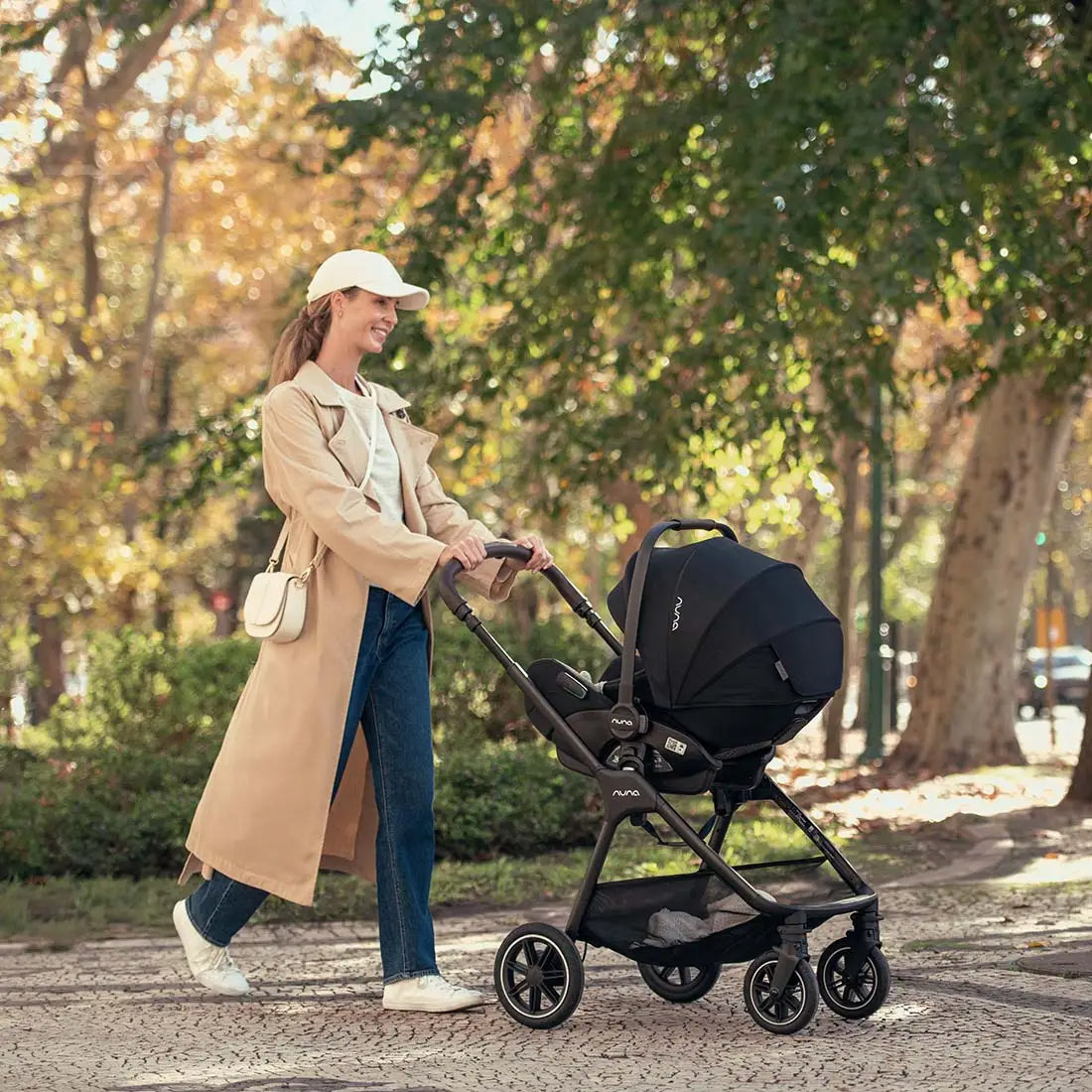 Silla de Auto Arra Flex Caviar Nuna