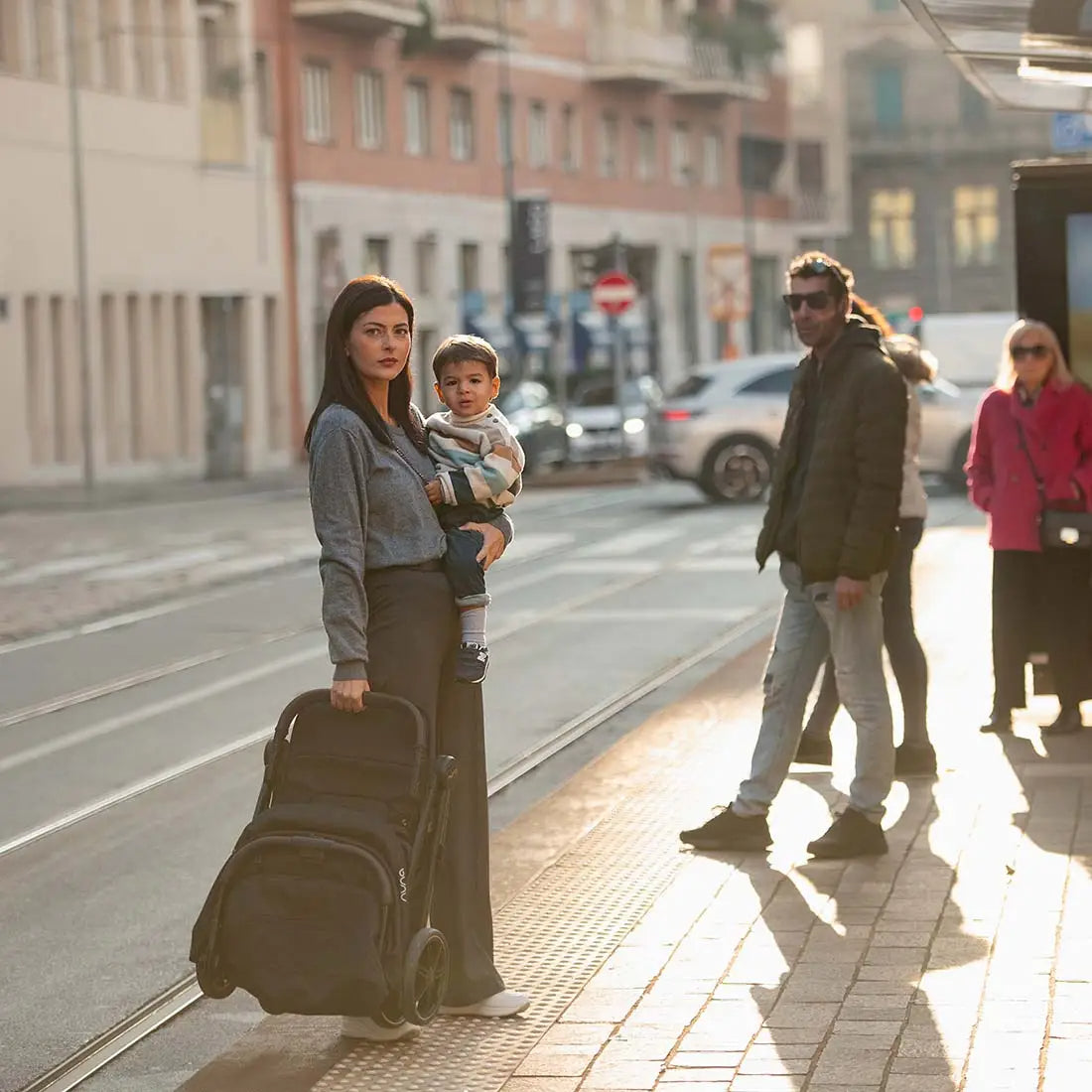 Coche Paseo TRVL LX Caviar Nuna