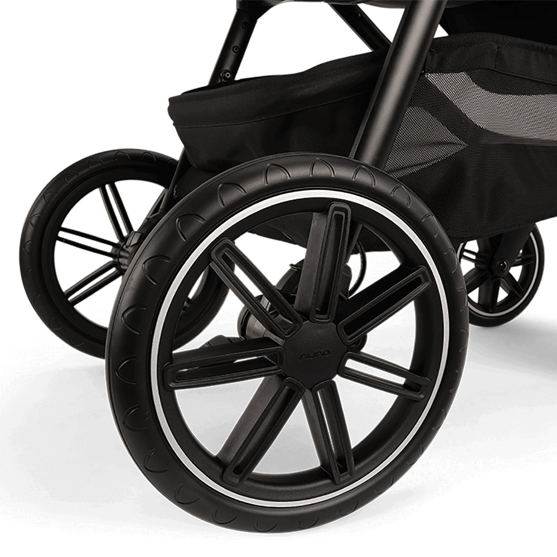 Coche Paseo TRIV LX Caviar